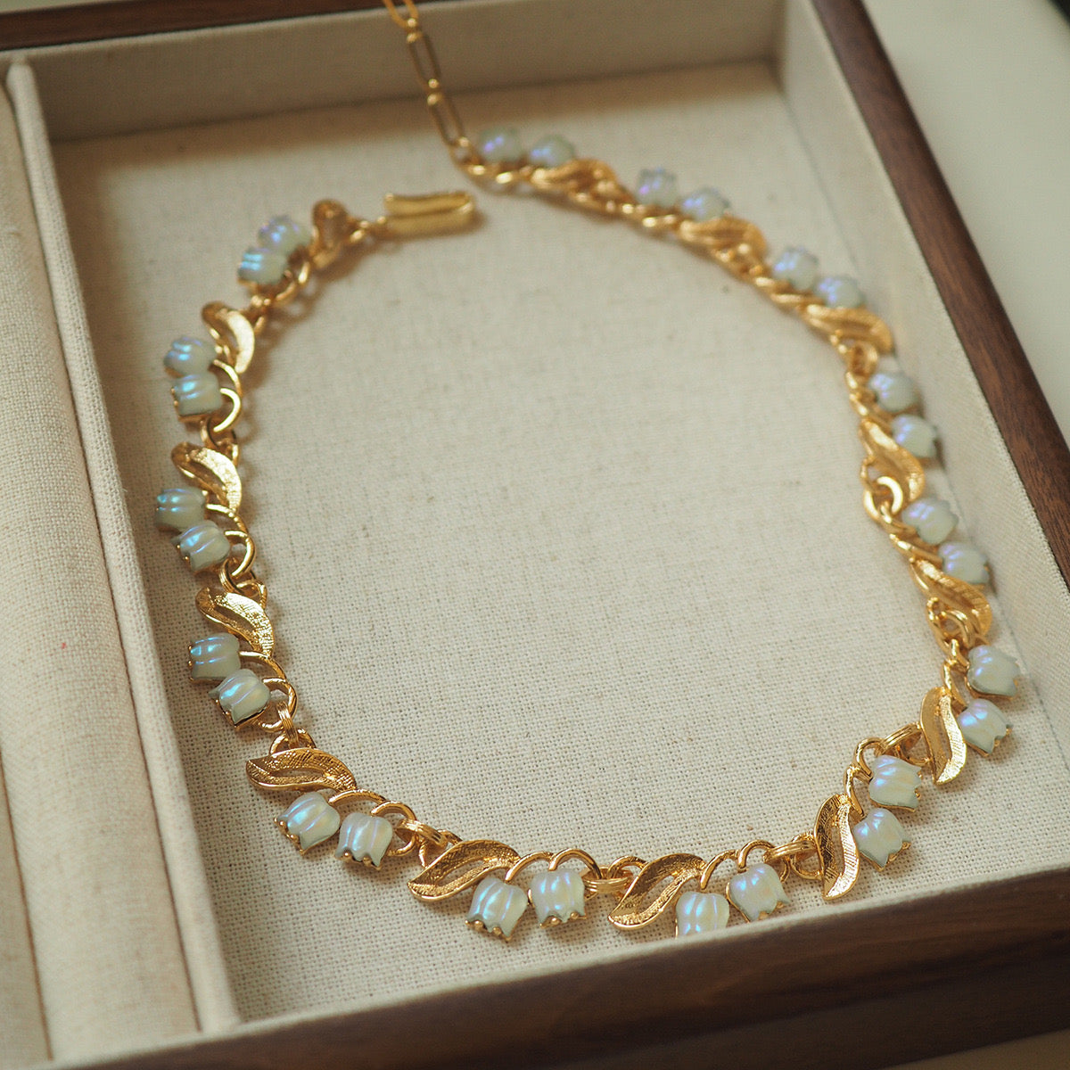 Vintage-Inspired Gold-Toned Lily Necklace