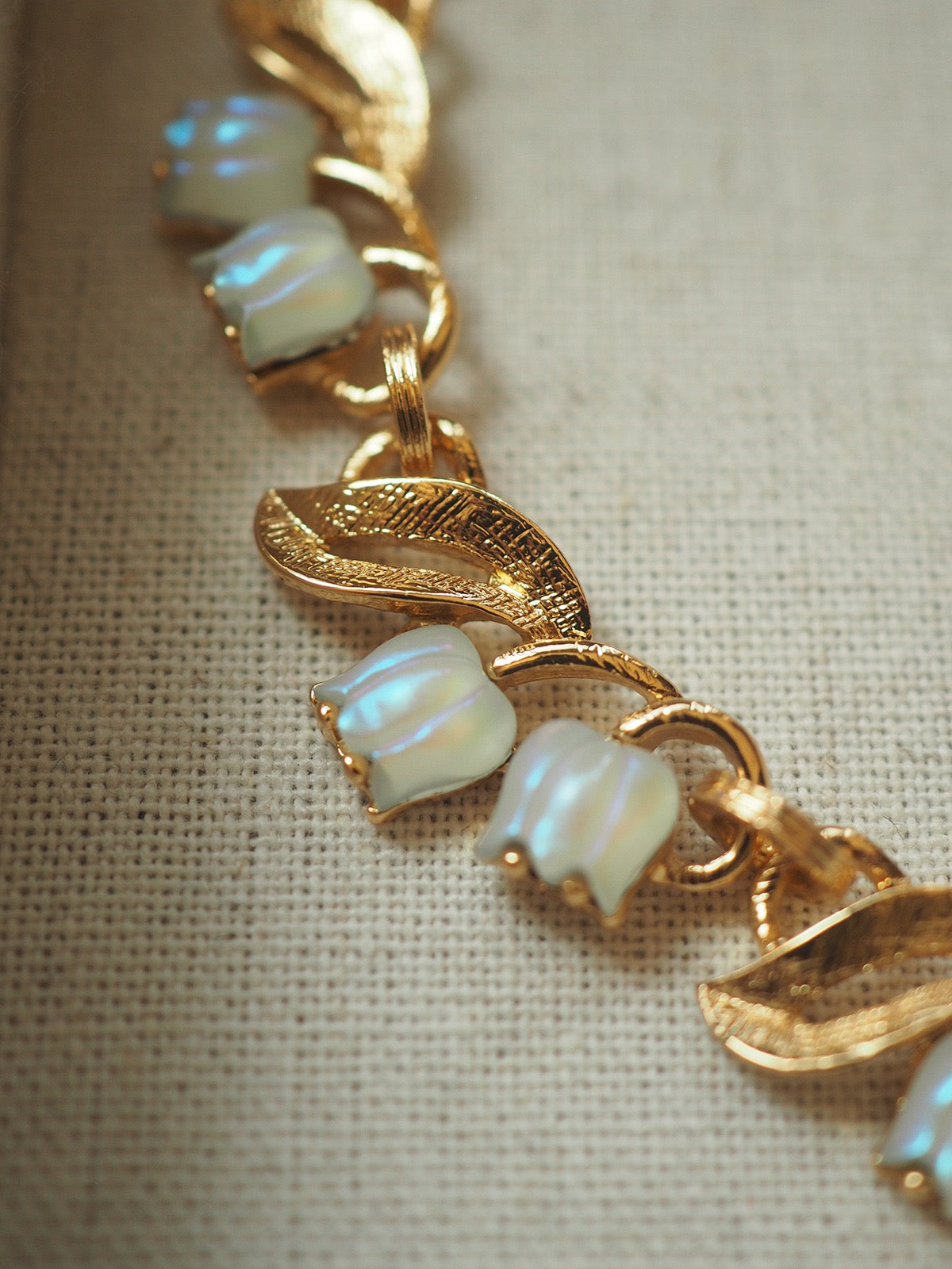 Vintage-Inspired Gold-Toned Lily Necklace