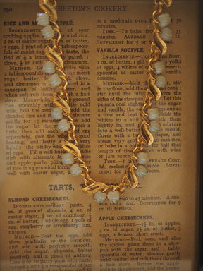 Vintage-Inspired Gold-Toned Lily Necklace